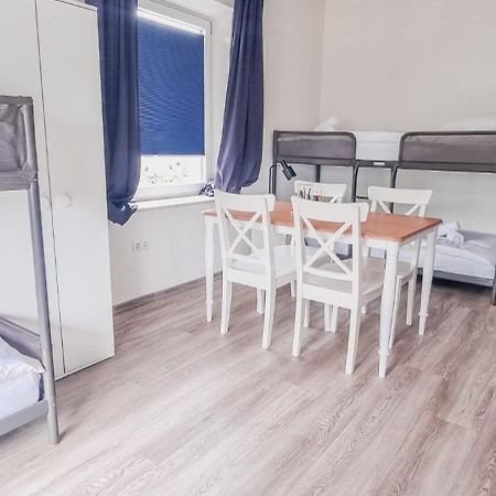 Sechsbettzimmer "Blau" In Zentraler Lage BRE 외부 사진